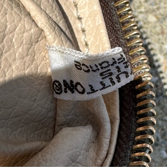 Louis Vuitton Monogram Trousse Toilette 28 - Picture 13 of 14